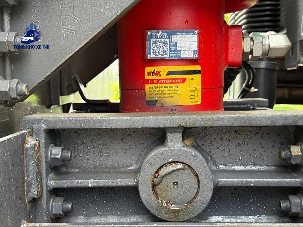 Xe Ben 4 Chân ChengLong H5 360HP Thùng 16 Khối Mới Nhất